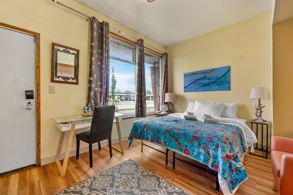 Qupqugiaq Inn image 1