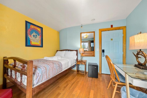 Qupqugiaq Inn image 25